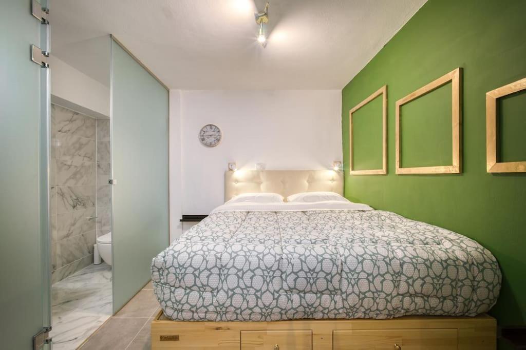 Modern Boutique Apartment Atene Esterno foto
