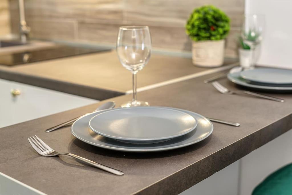Modern Boutique Apartment Atene Esterno foto